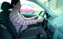 Cestování těhotné ženy v automobilu - mýty a pověry - obrázek